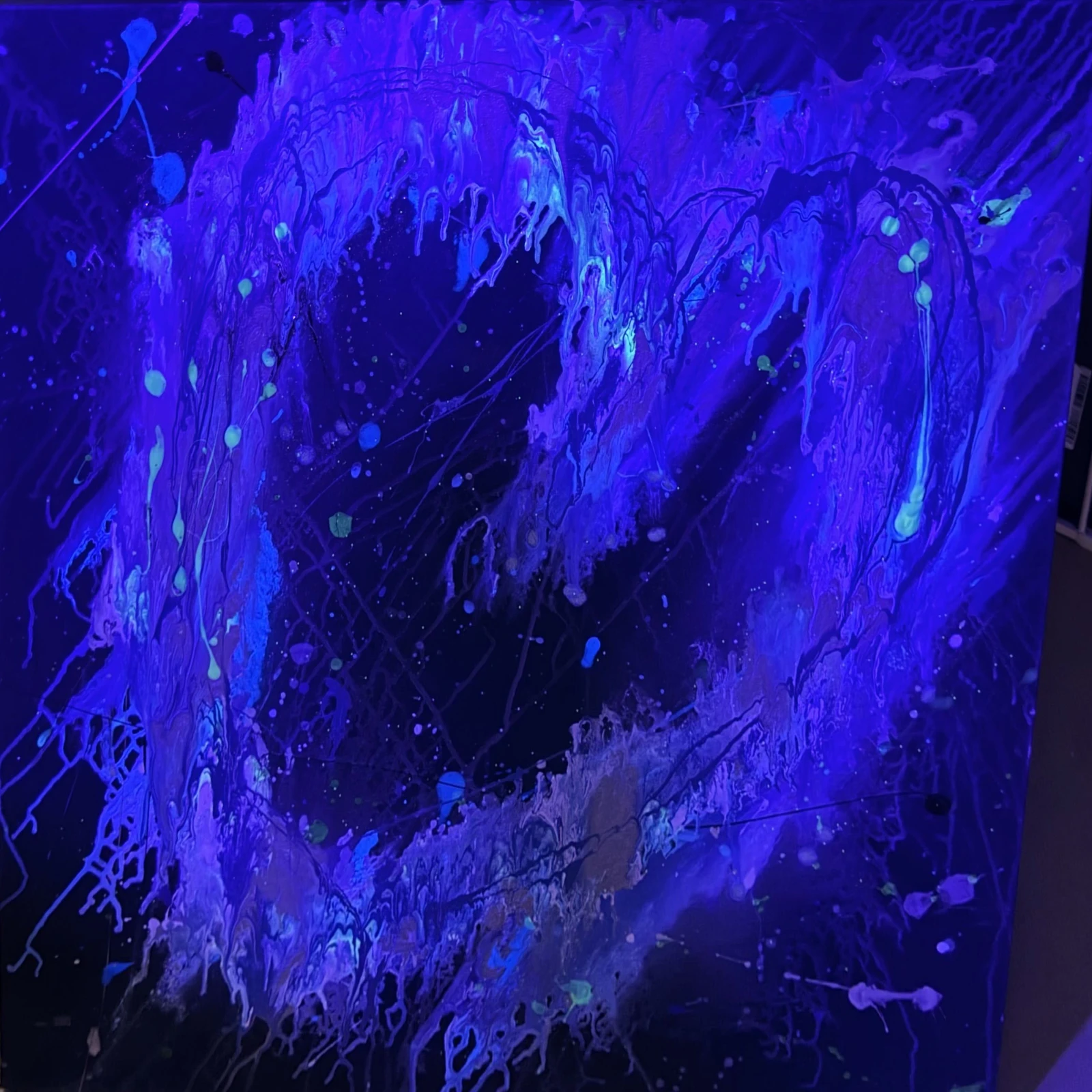 Frostbite under blacklight